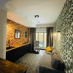 Boogie Apartments *