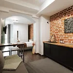 Boogie Apartments